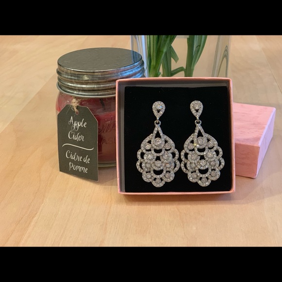 Silver & Rhinestone Chandelier Earrings - Gorgeous - Picture 1 of 7